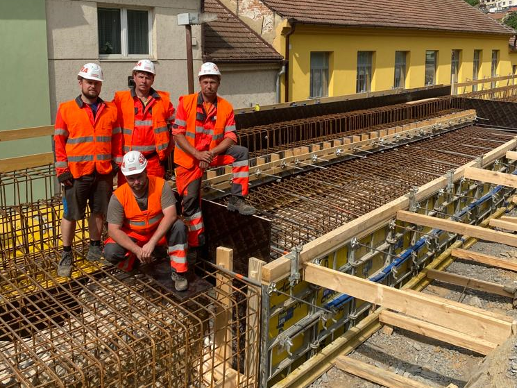 Oblast Mosty a inženýring se rozšířila o tým tesařů